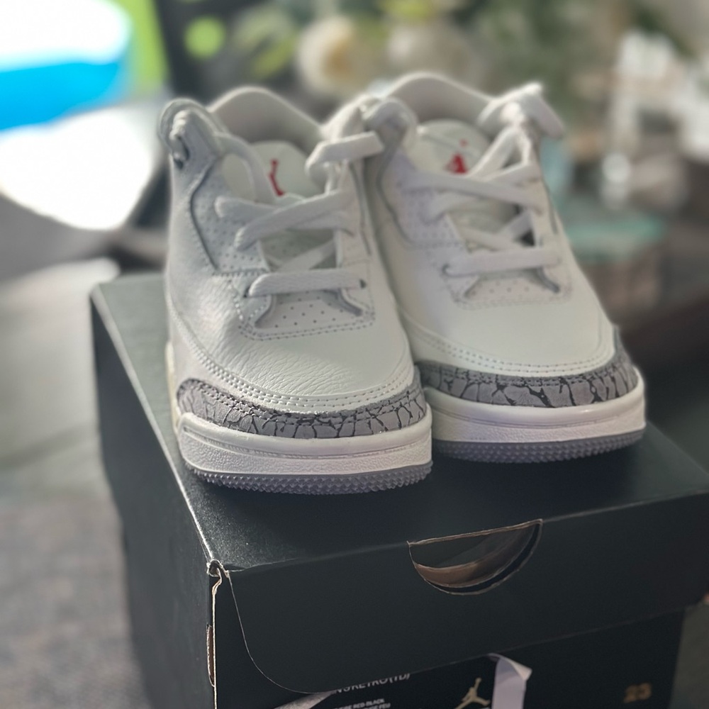 Jordan 3 Retro cement